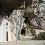Battista Grotte Di Frasassi Chalet