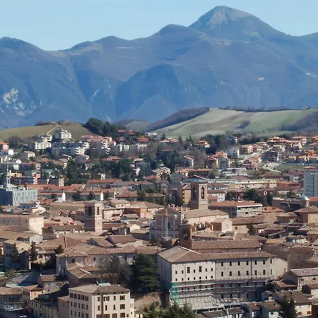 Battista Grotte Di Frasassi Chalet *